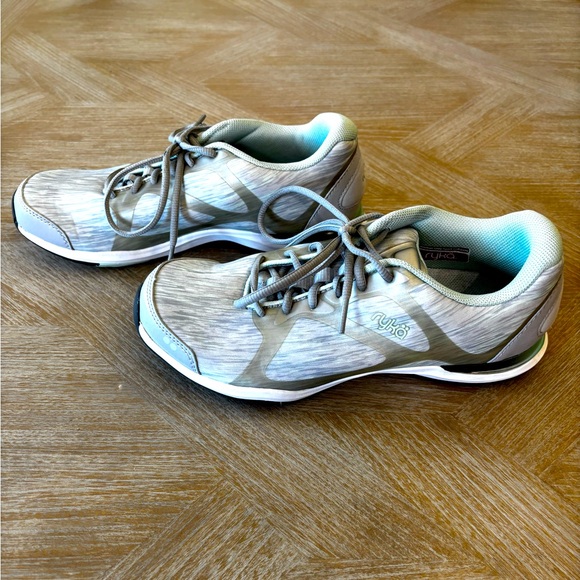 Ryka Shoes - Ryka Grafik training shoes size 7